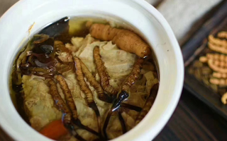 鴨子冬蟲夏草怎么煲湯好？掌握 3 個(gè)關(guān)鍵，燉出鮮醇滋補(bǔ)靚湯